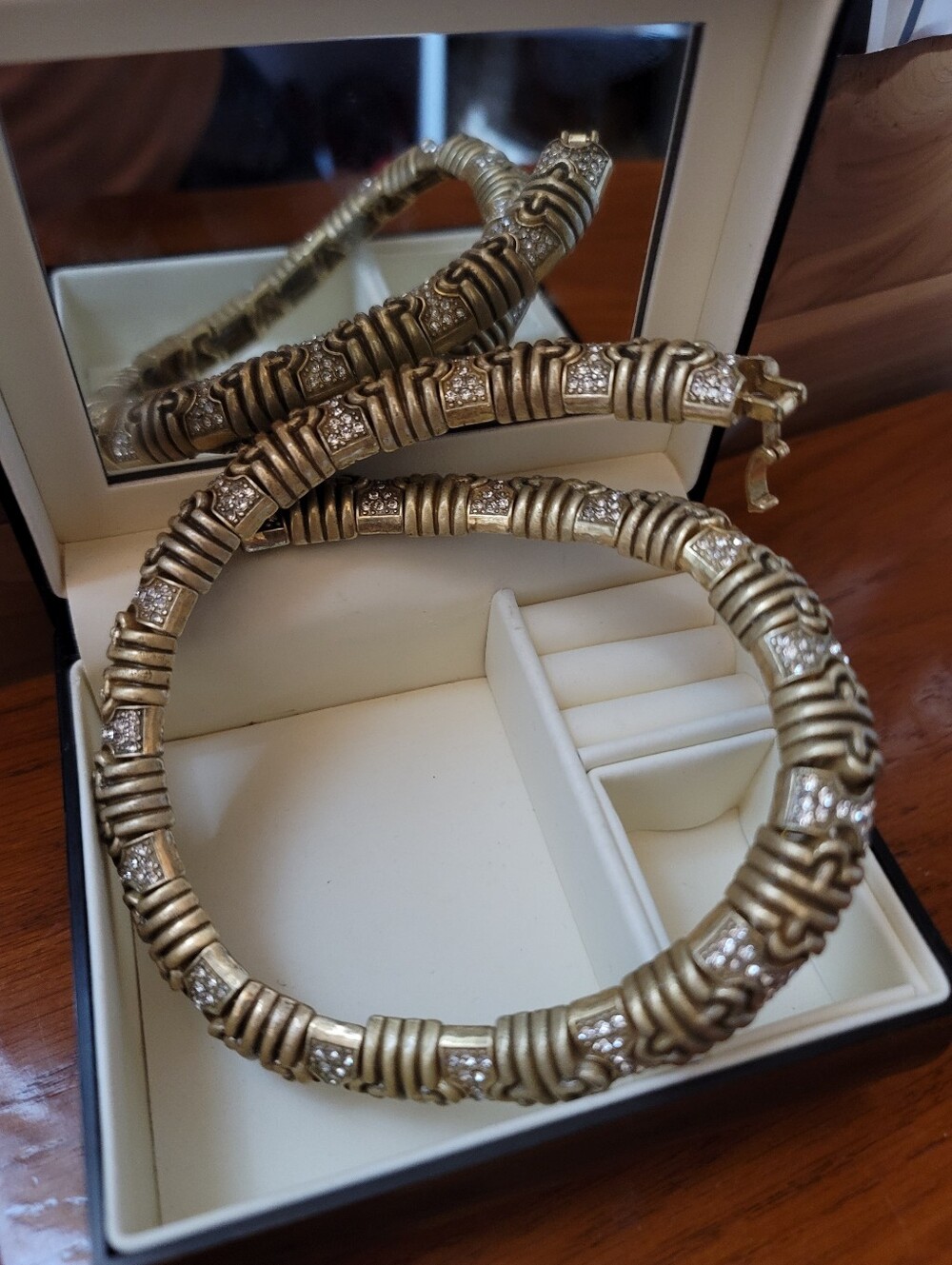 Gold Antique Motif Collar Necklace